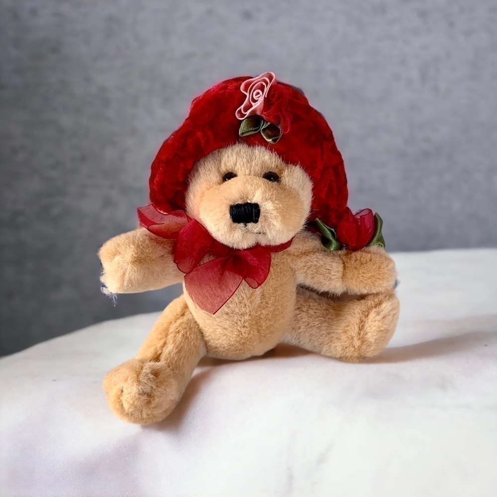 VINTAGE Dan Dee Collectors Choice Stuffed Bear Red Hat Roses Sitting Collectible